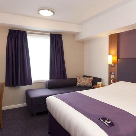 Premier Inn London Gatwick Airport South - London Road Crawley  Luaran gambar