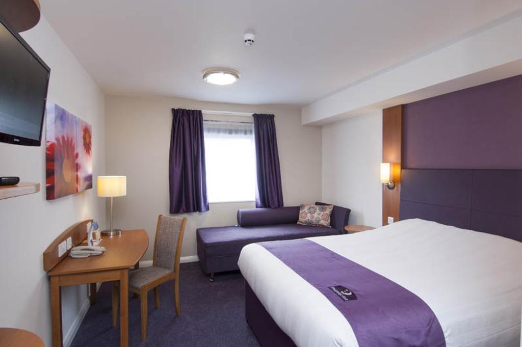 Premier Inn London Gatwick Airport South - London Road Crawley  Luaran gambar