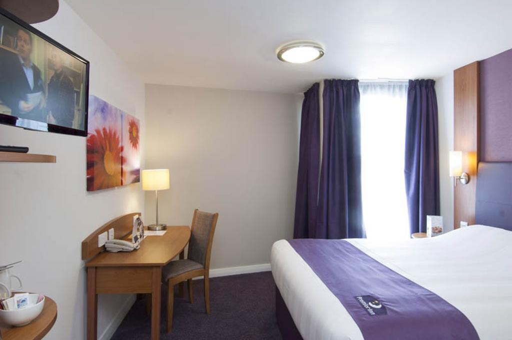 Premier Inn London Gatwick Airport South - London Road Crawley  Luaran gambar